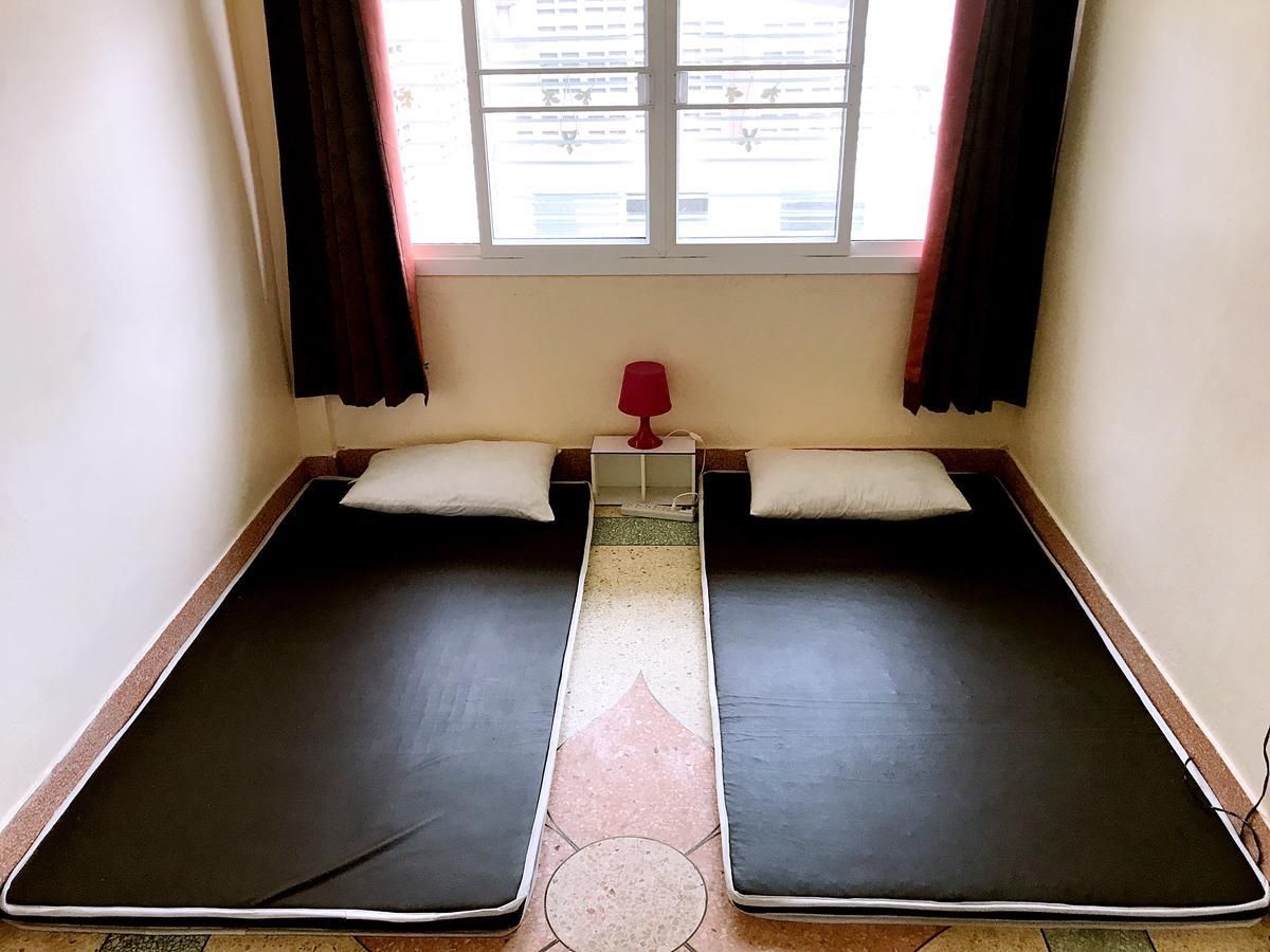 Small Elephant Hostel Bangkok Exteriér fotografie
